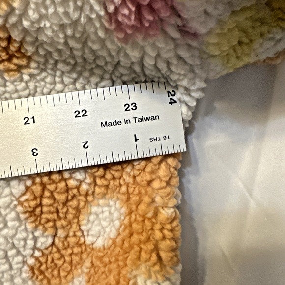 Women's Barbie Graphic Faux-Fur Hoodie Jacket - Off-White with Daisies Large - Picture 6 of 11